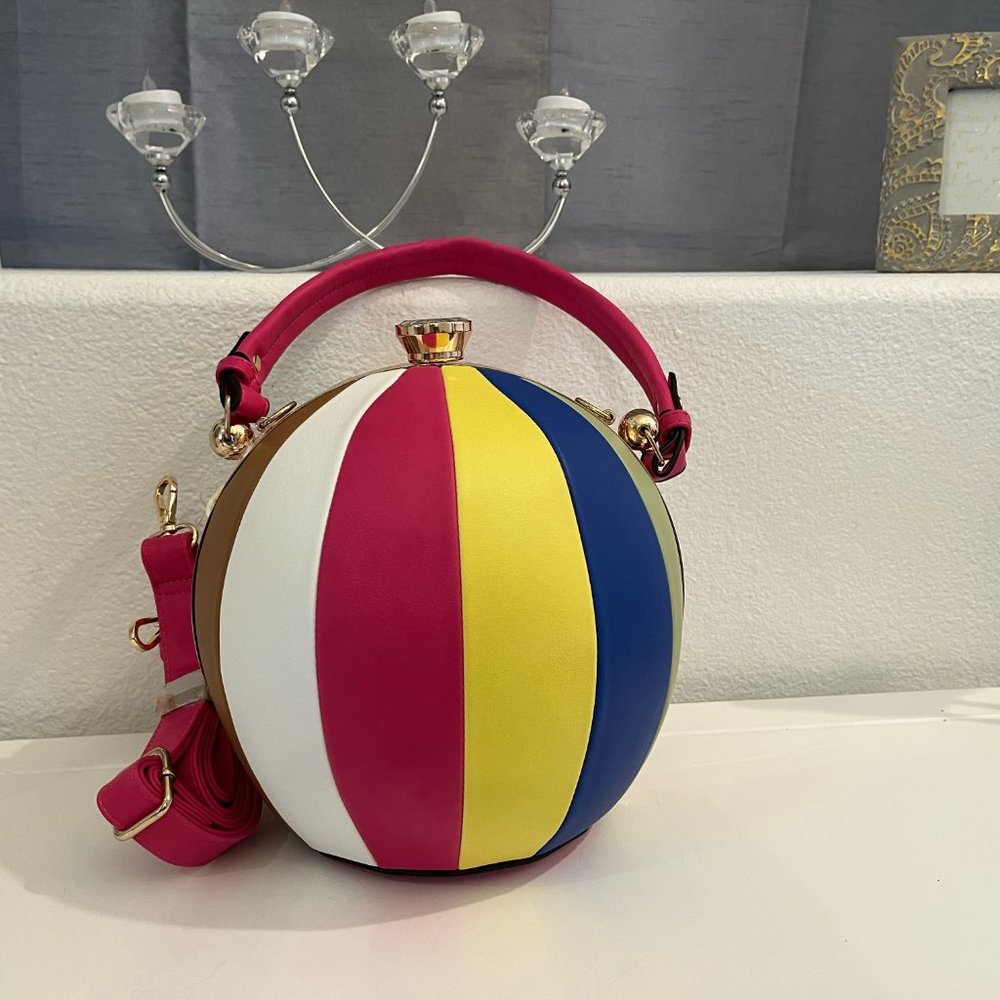 Alyssa purse. Ball shaped. Brand new.